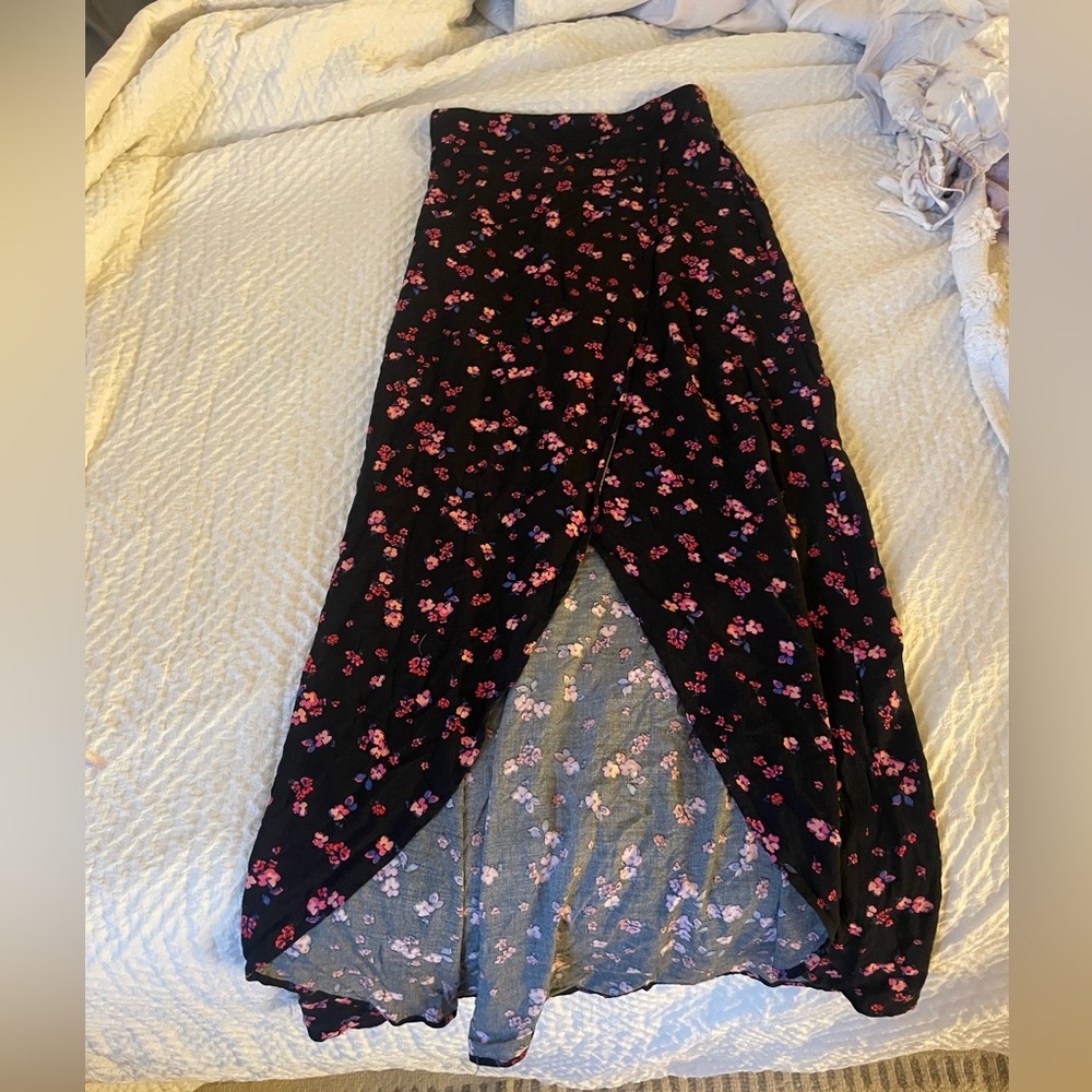 Women’s skirt